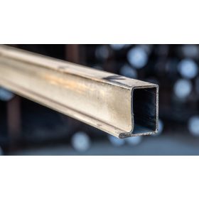 Ajtótok profil  L 50 x 30 x 15 x 2