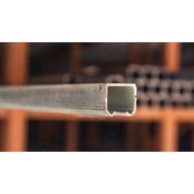 Függőkapu sín C 34x31 horganyzott / 6fm