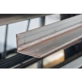 Szögacél   60 x 30 x 5