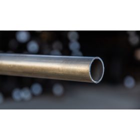 Acélcső  precíziós      30 x 1,5   varratos  /fm