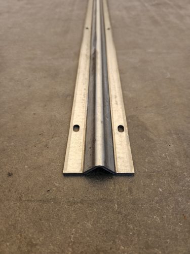 Tolókapu alsó profil lecsavarozható V horganyzott