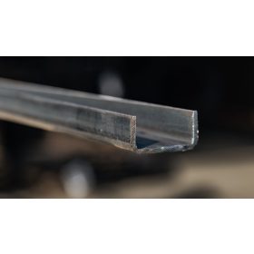 HH.U - acél    50 x 30 x 3 / fm